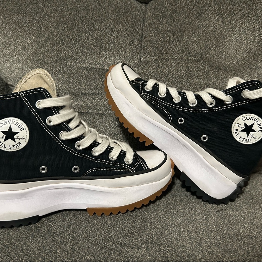 Women Converse Black Run Star Hike High Top